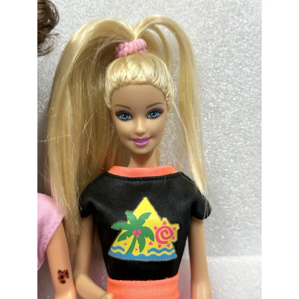 Mattel Barbie 1995-1998 Dolls Fashion Statement‎ of The 90s Lot of Two Outfits